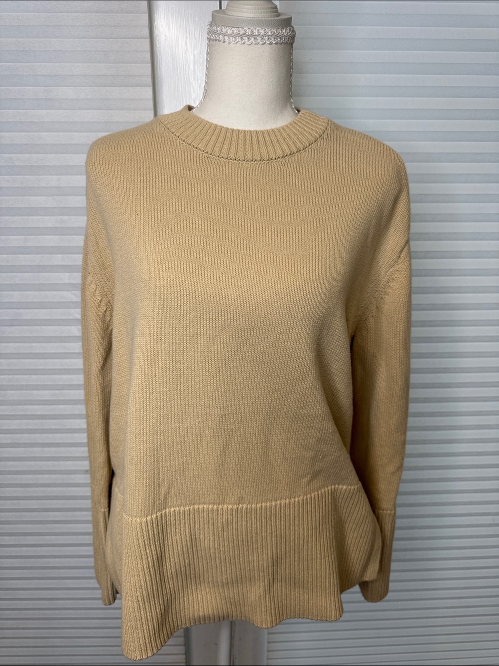 GAP 100% cotton women's crewneck sweater in tan 1377